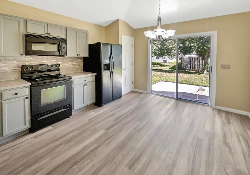 Building Photo - 11662 Pleasant Creek Dr