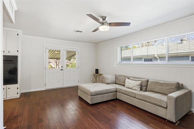 Building Photo - 8739 Ukiah Dr