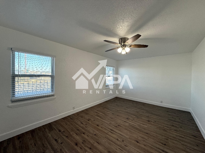 Building Photo - 154 Frances Jean Dr