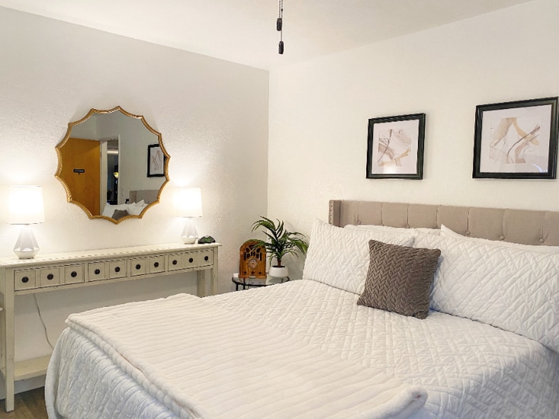 Building Photo - 1042 Easum Dr