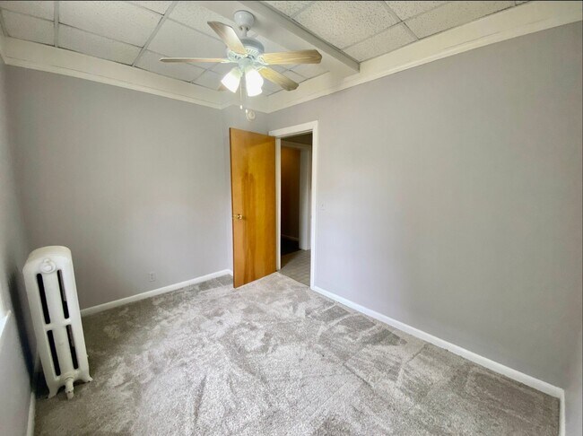 Building Photo - 1 bed/1 bath in Heritage Hill ( first floor) **Available in July**