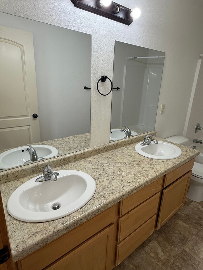 Building Photo - "Charming 3-Bedroom Home with Spacious Layout FOR SALE in Tioga, ND!"