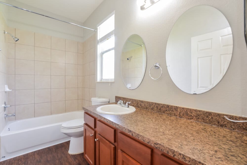 Building Photo - 13836 Old Dock Rd