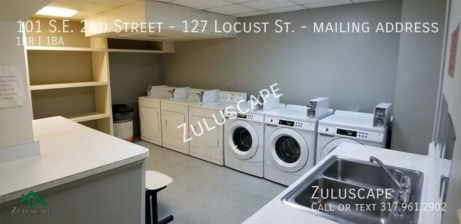 Building Photo - FREE UTILITIES Move-In Special!  Luxury St...