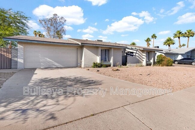 Building Photo - 847 W Juanita Ave