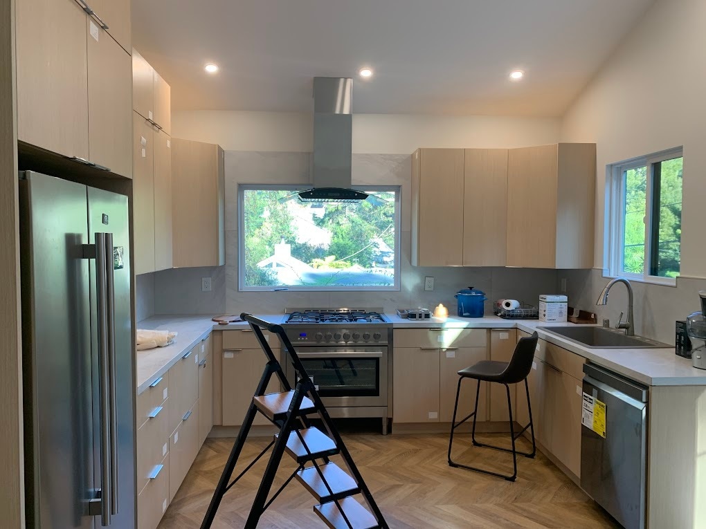 Building Photo - 220 Hiawatha Ave