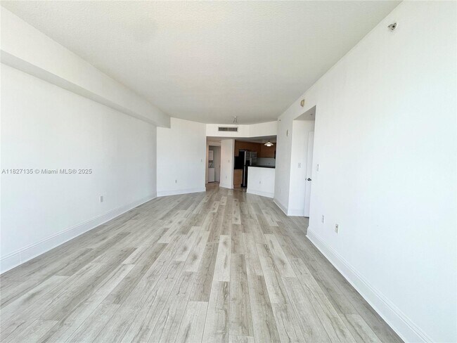 Building Photo - 140 S Dixie Hwy