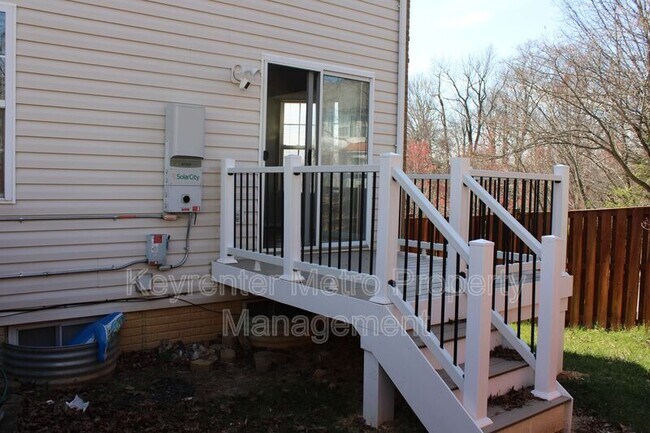 Building Photo - 9900 Prince Royal Pl