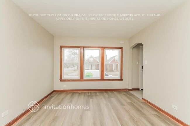 Building Photo - 6200 S Meade Ave