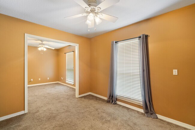 Building Photo - 330 Boggy Hollow Rd