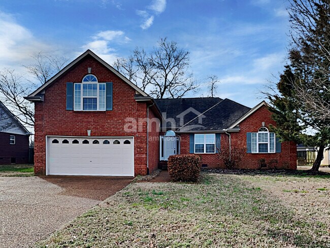 Building Photo - 2711 Waywood Dr