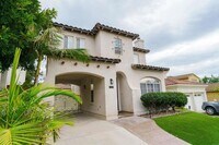 Building Photo - 739 San Juan Pl