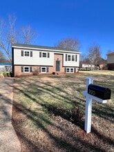 Building Photo - 2120 Chatham St