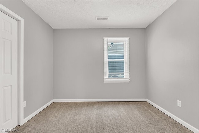 Building Photo - 15922 Eleanore Dr