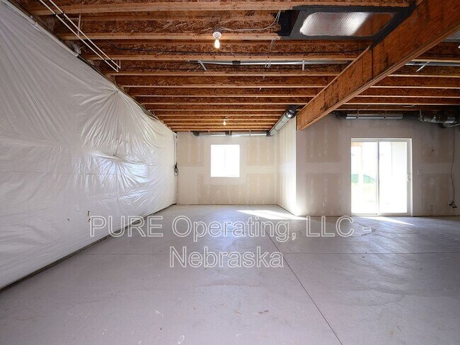 Building Photo - 16509 Heather St