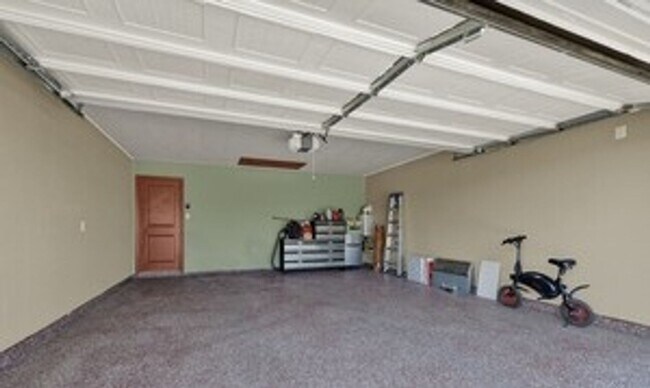 Building Photo - Charming 2BR House in Seguin