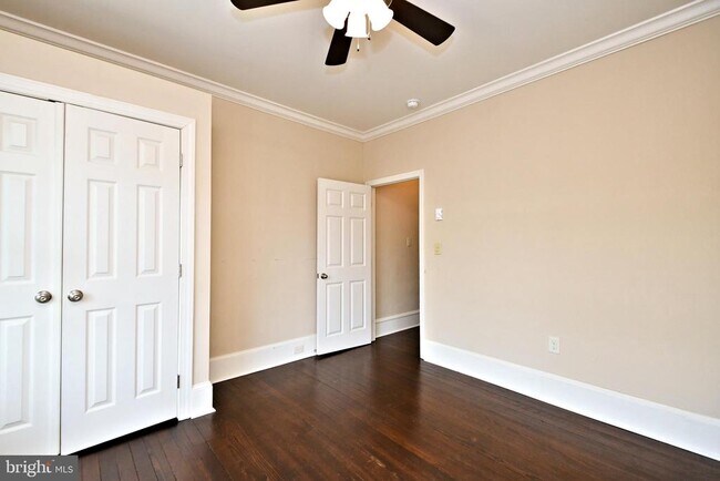 Building Photo - 3232 Ridge Pike