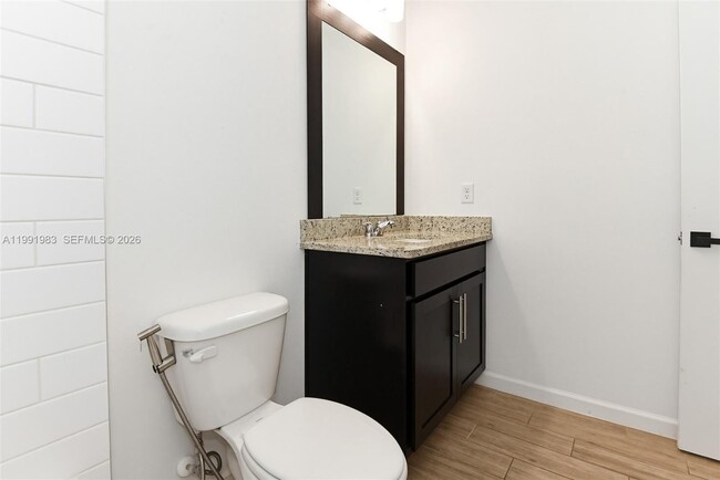 Building Photo - 1034 Chelan Falls Dr