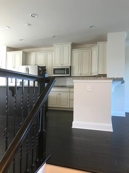 Building Photo - 5673 Freewill Ln