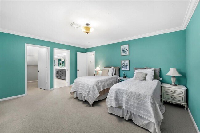 Building Photo - 2908 Banyan Blvd Cir NW