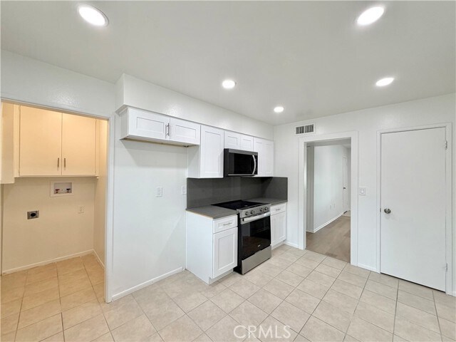 Building Photo - 28751 Olympia Way