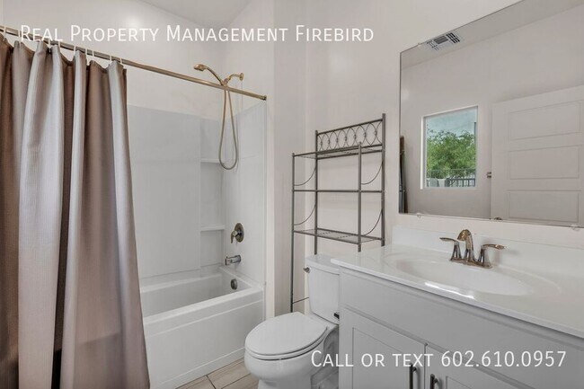 Building Photo - 2272 W Harmont Dr