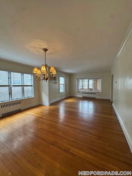 Building Photo - 881 Fellsway