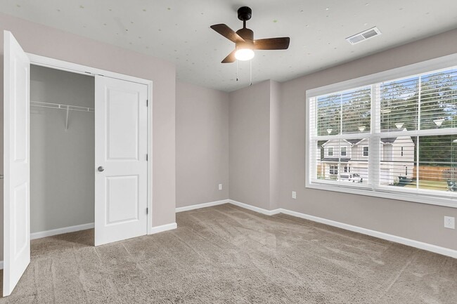 Building Photo - Quiet Comfort Near Cane Bay