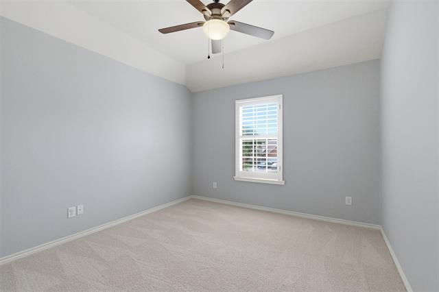 Building Photo - 3207 Warwick Ct