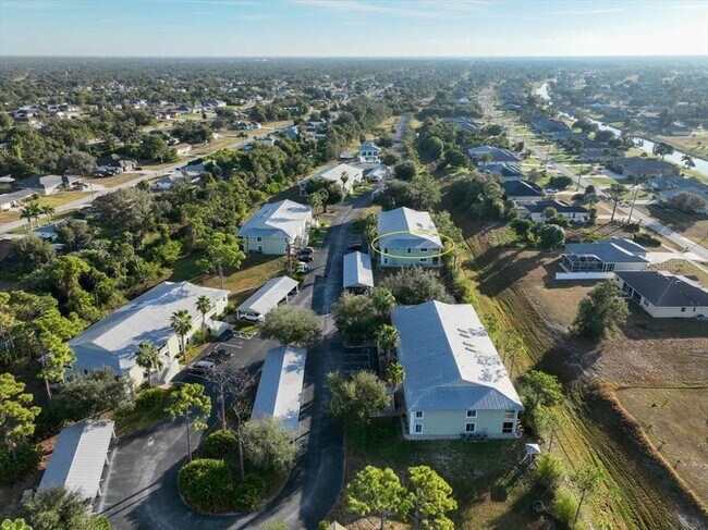 Building Photo - 8101 Memory Ln