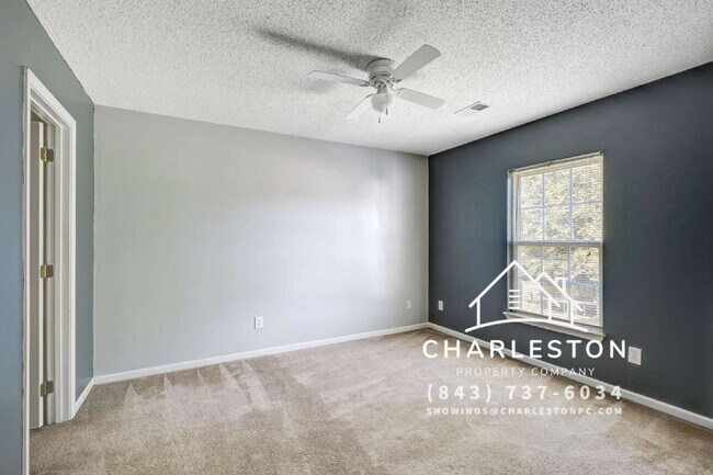 Building Photo - 222 Maypop Dr