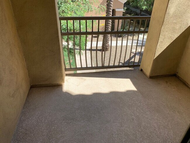 Building Photo - Condo in walking distance to downtown Chandler