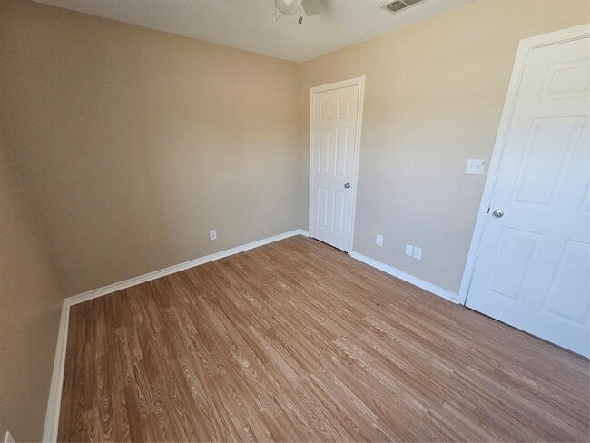 Building Photo - 1605 Stuart Rd