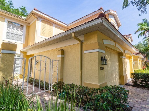 Building Photo - 2200 Arielle Dr