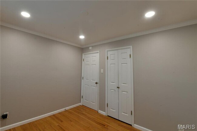 Building Photo - 965 Orchard Lakes Dr