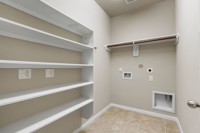 Building Photo - 2131 Beacon Park Ct