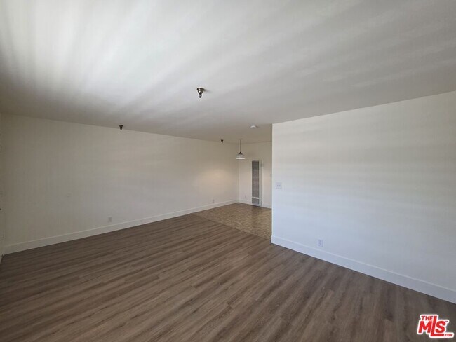 Building Photo - 3204 139th St