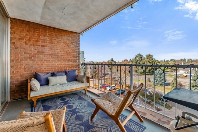 Building Photo - 4800 Hale Pky