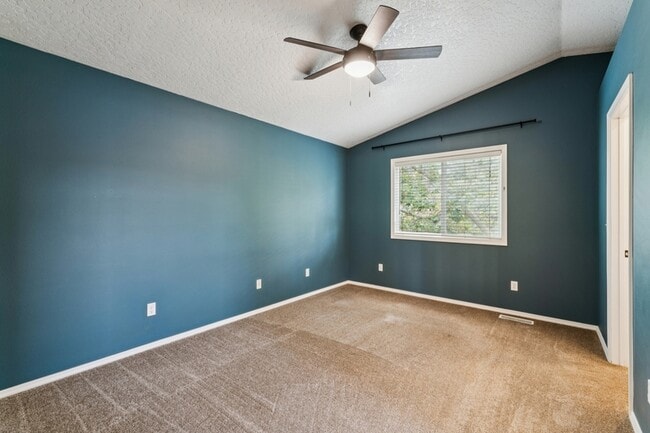 Building Photo - 5998 S Wallflower Pl