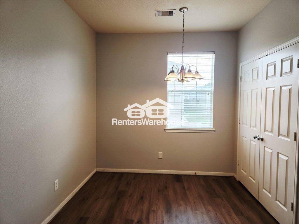 Building Photo - 4075 Mossy Spring Ln