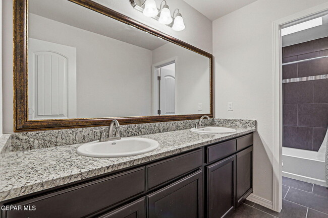 Building Photo - 11381 Bullseye St