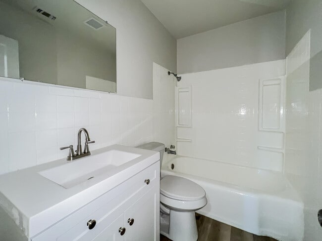 Building Photo - 2514 37th St