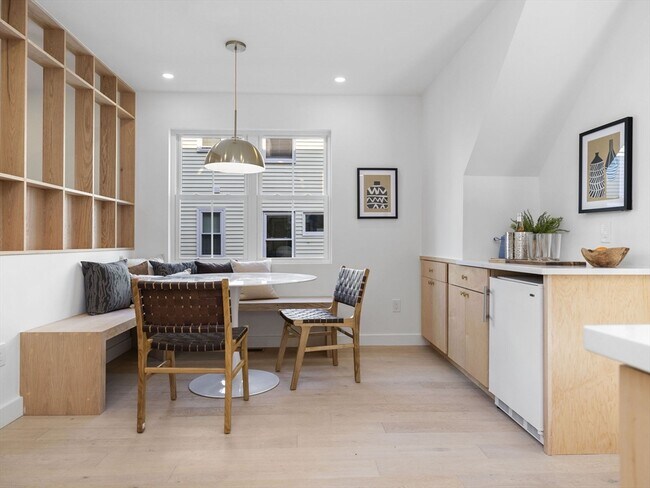 Building Photo - 23 Winter St