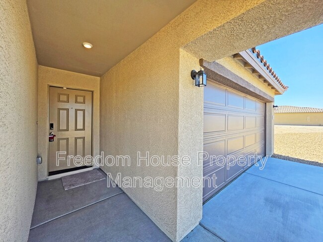 Building Photo - 660 Huyana Wind Dr