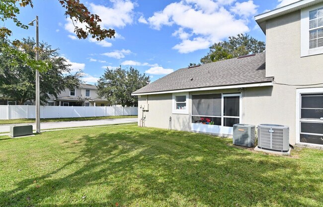 Building Photo - 2112 Cypress Bay Blvd