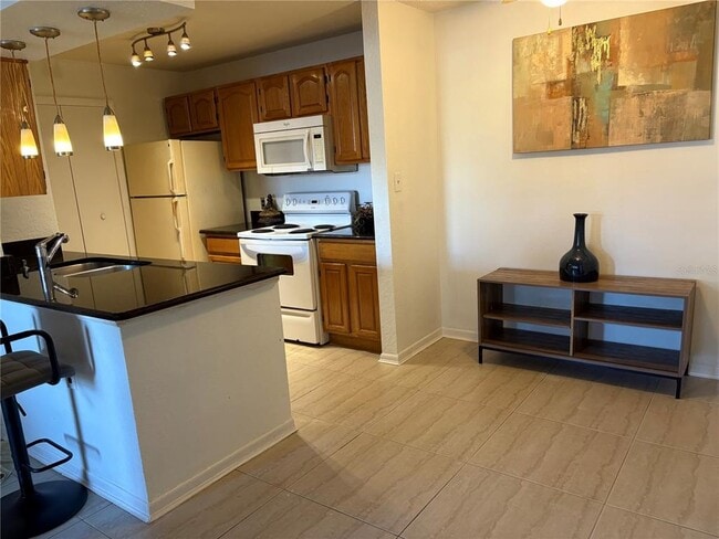 Building Photo - 5601 Rosebriar Way
