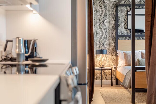 Building Photo - 40 Western Ave