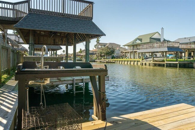 Building Photo - 618 Warsaw Dr