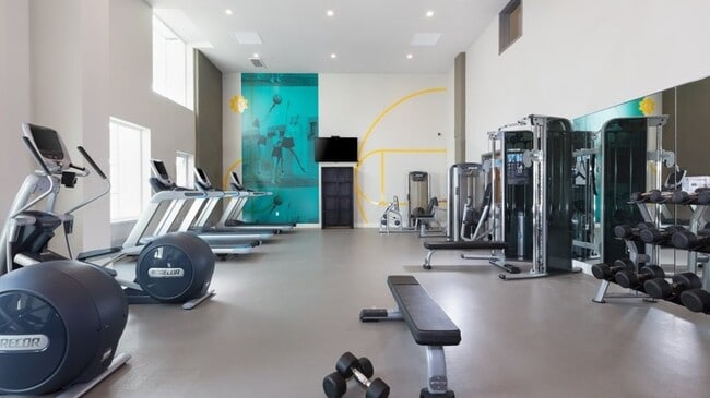 Building Photo - 868 S 5th St