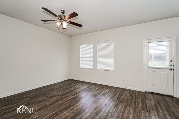 Building Photo - 6017 Mojave Dr
